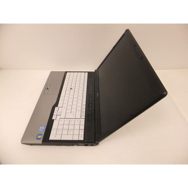 Second User Grade T1 Fujitsu Lifebook E752 i7-3520M 2.96GHz 2GB DDR3 320GN DVD-RW 15.6" Window 7 Professional Laptop in Black/White & Grey Trim