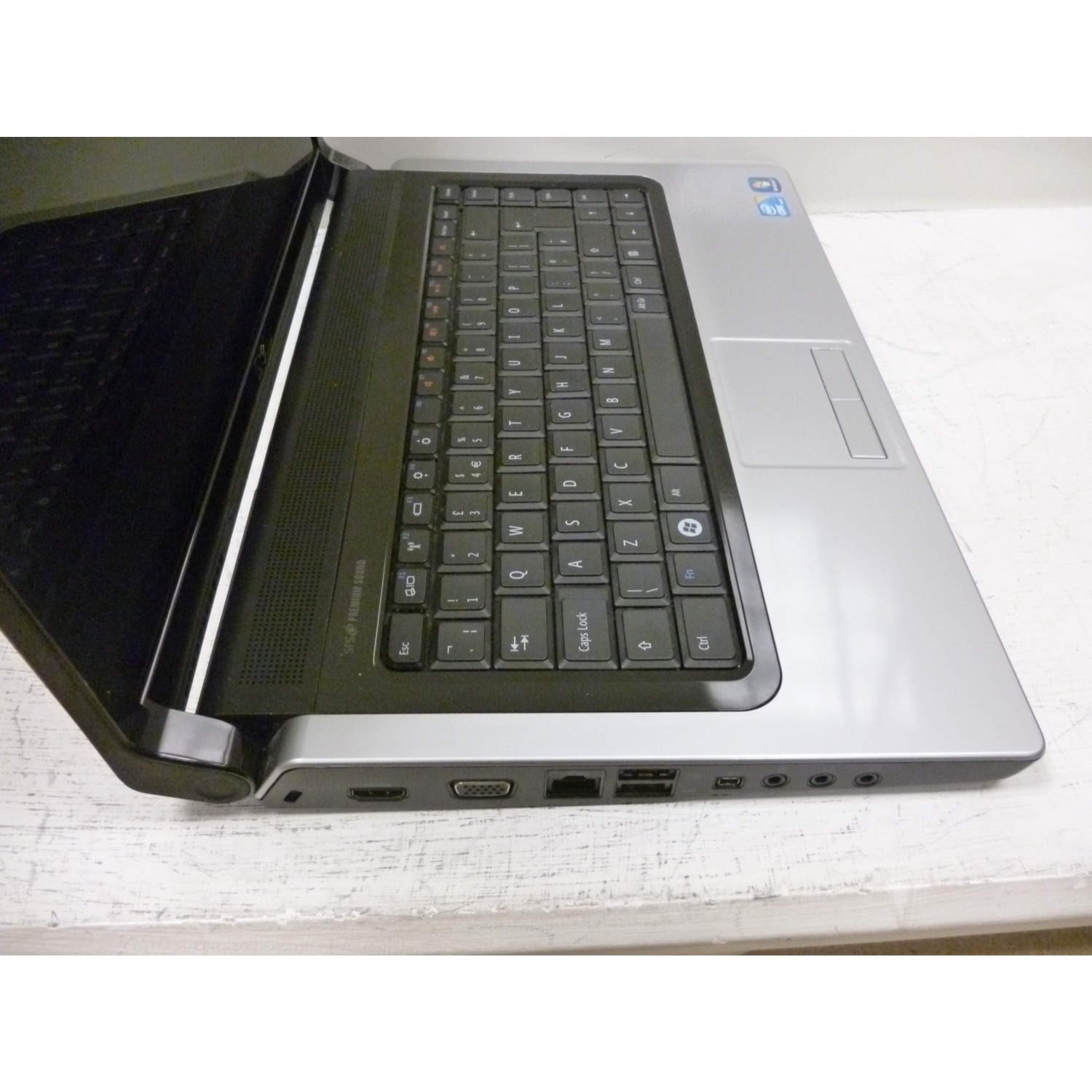 Preowned T3 Dell Studio 1558 1558 4229 Laptop In Blue Laptops Direct