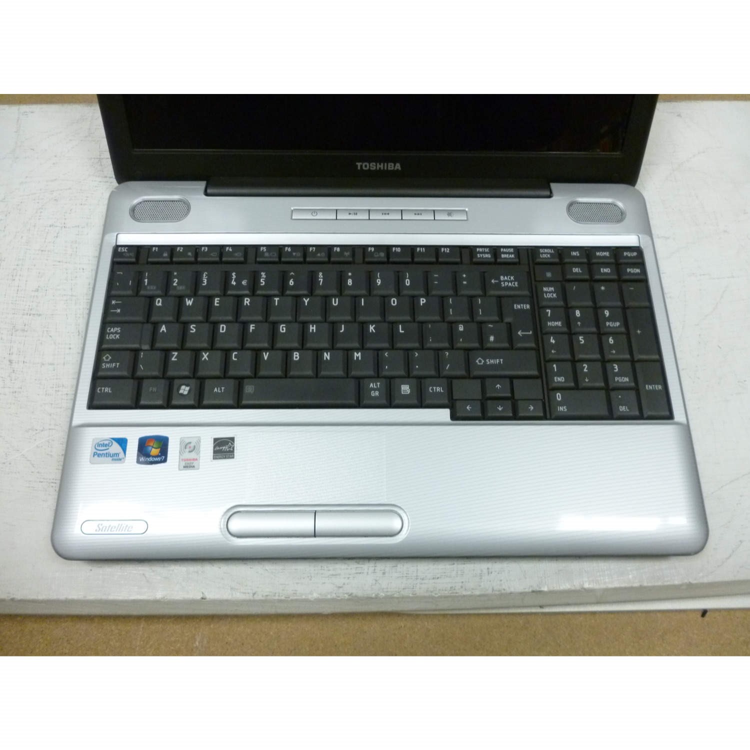 Preowned T3 Toshiba Satellite L500-19X Windows 7 Laptop - Laptops