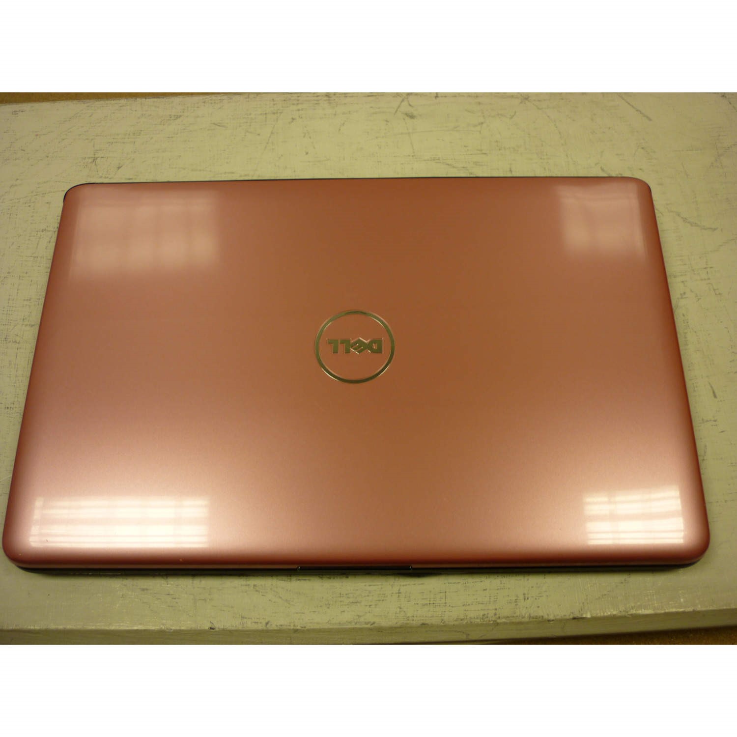 Preowned T2 Dell Inspiron 1545 1545-0171 Windows 7 Laptop in Pink