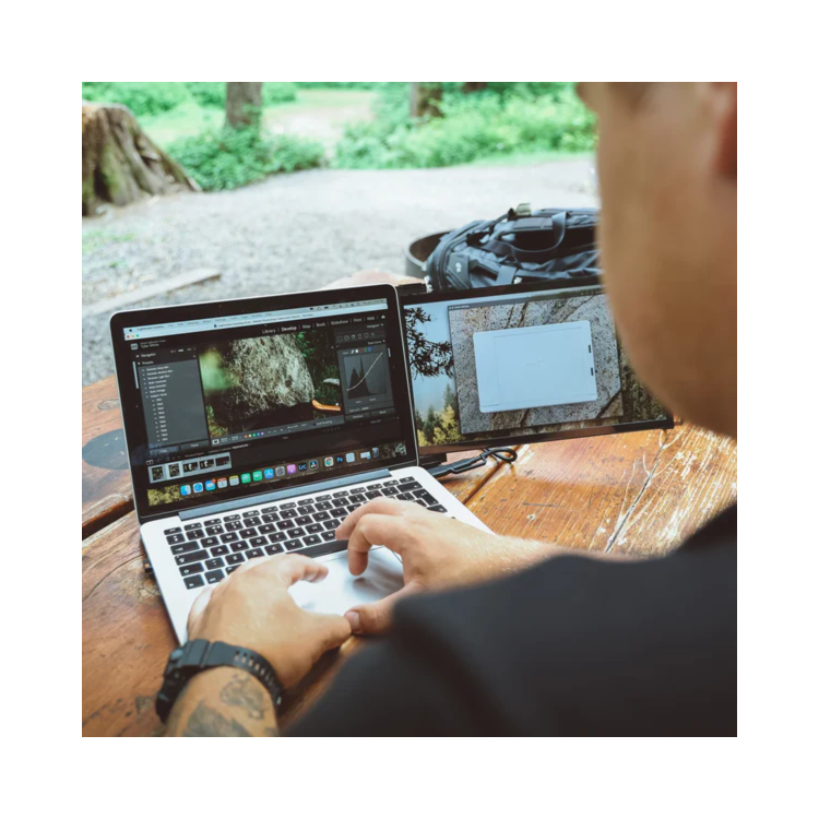 Refurbished Mobile Pixels DUEX Plus 13.3 " Full HD Portable Monitor