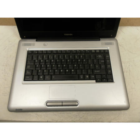 Preowned GRADE T3 - Toshiba SATELLITE L450D-128 PSLY5E-01301LEN Laptop
