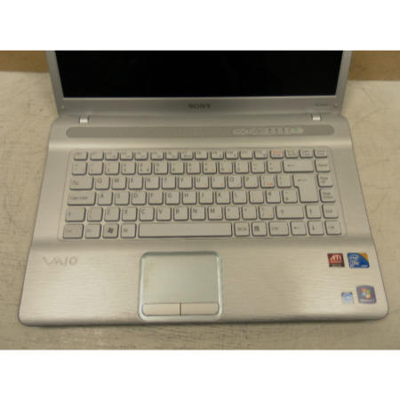 Preowned T2 Sony Vaio PCG-7181M Windows 7 Laptop in Silver