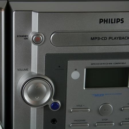 FO - Philips Mini Hi-Fi System - Laptops Direct