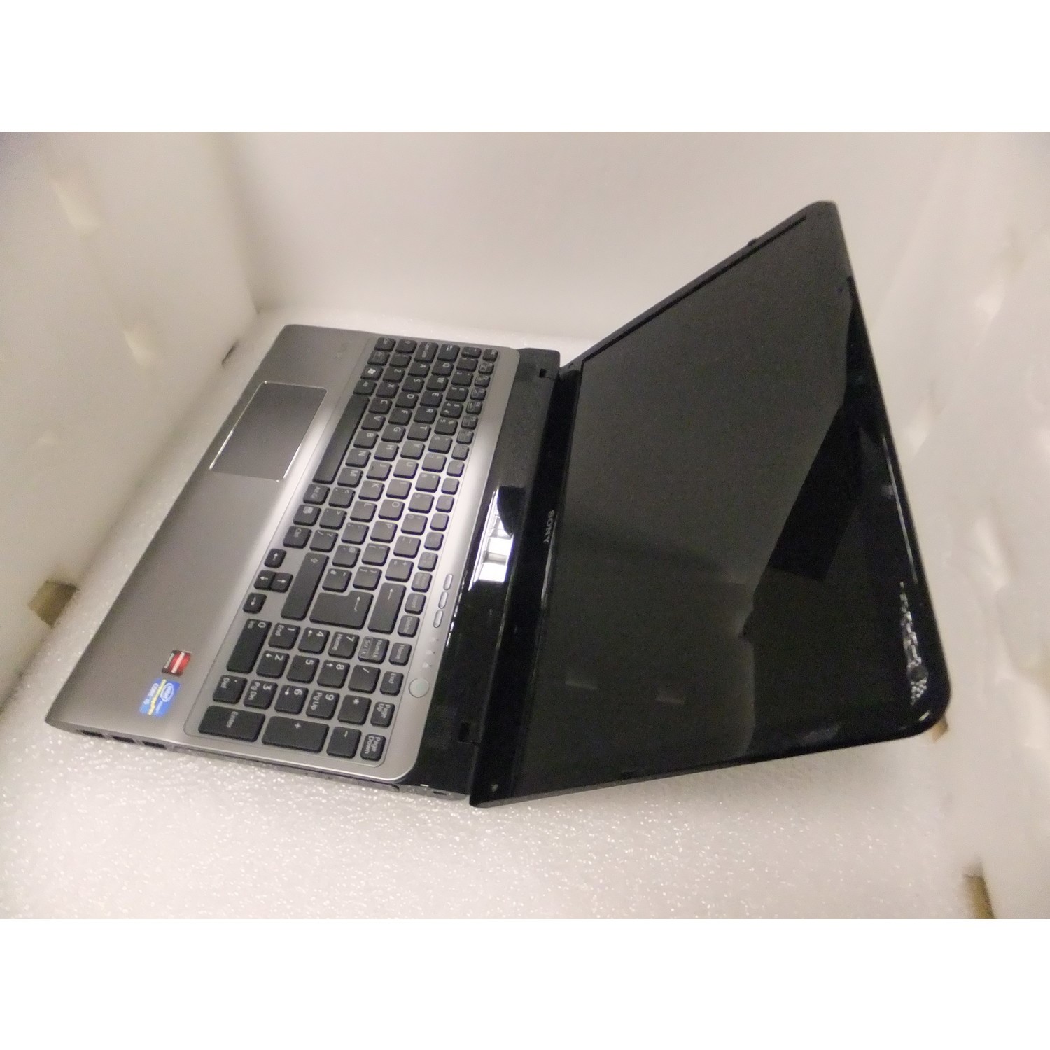 Pre-Owned Sony SVE151E11M 15.6