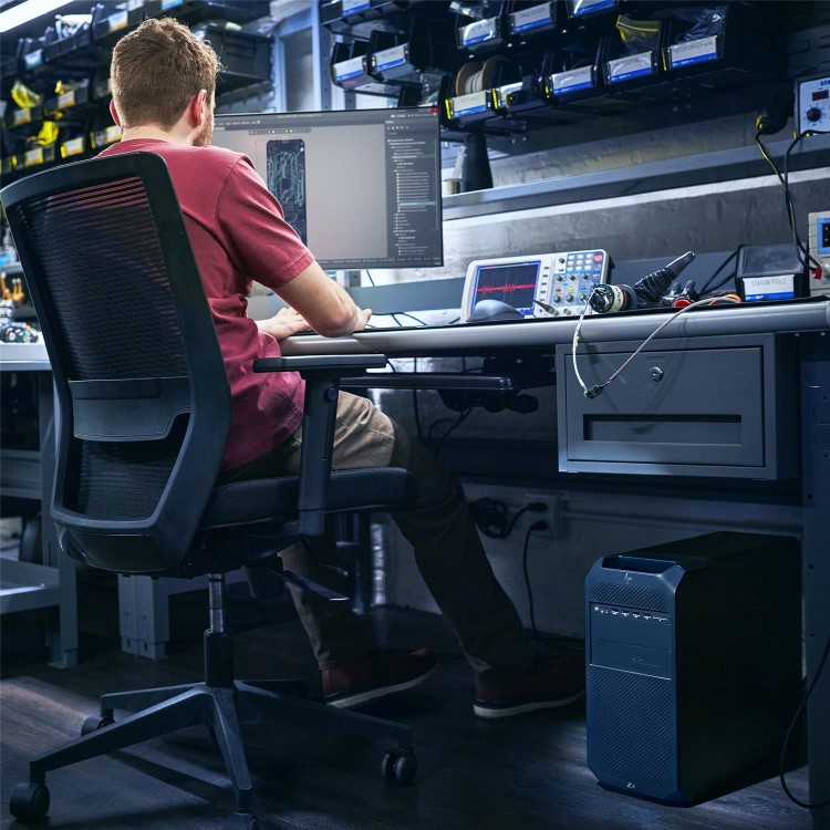 Hewlett Packard HP Workstation Z4 G5 - Tower 4U - 1 x Xeon W W5-2455X / up to 4.6 GHz - RAM 32 GB - SSD 1 TB - HP Z Turbo Drive NVMe TLC - no graphics - Gigabit Ethernet - Win 11 Pro - monitor_