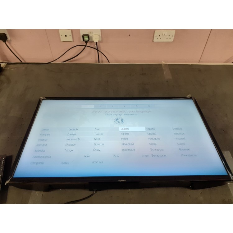 Refurbished DigiHome 39" 720p HD Ready LED Freeview HD Smart TV