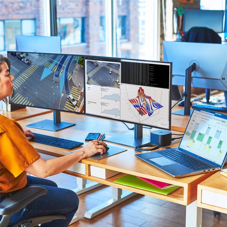 ZBook Fury 16 G11 Mobile Workstation PC, 16", Windows 11 Pro, Intel Core™ i7, 32GB RAM, 1TB SSD, RTX™ 3500, WUXGA