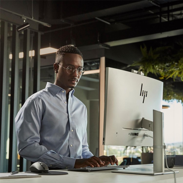 HP EliteOne 870 G9 Intel Core i7-14700 32GB RAM 1TB SSD 27 Inch Windows 11 Pro All-in-One PC
