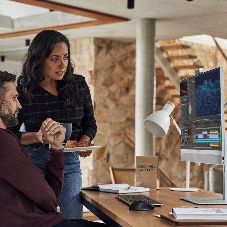 HP EliteOne 870 G9 Intel Core i7-14700 16GB RAM 1TB SSD 27 Inch Windows 11 Pro All-in-One PC