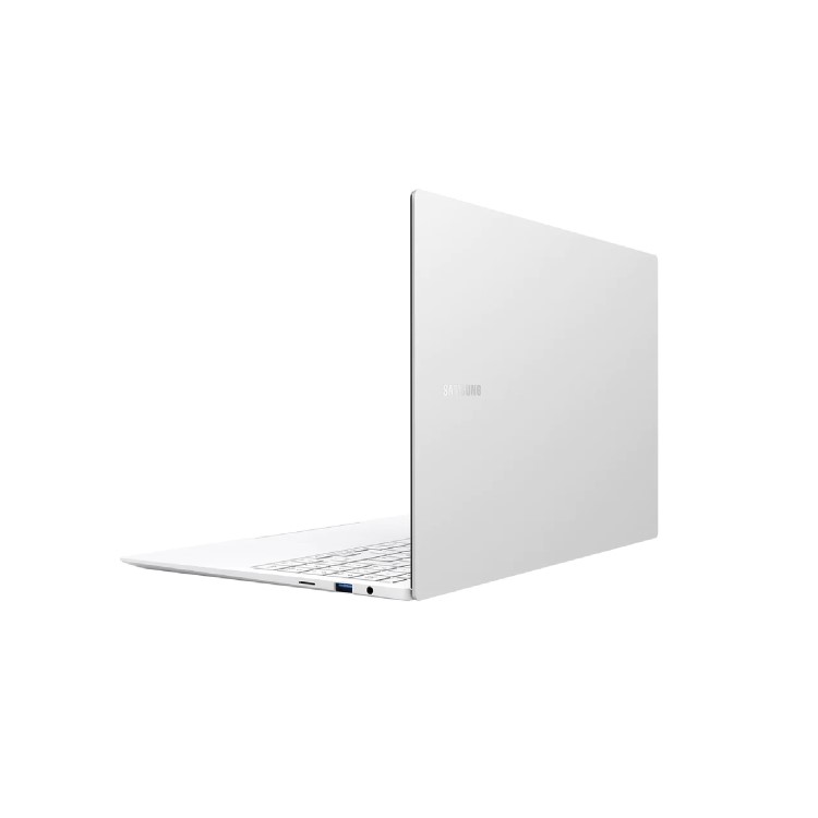 Refurbished Samsung Galaxy Book 2 Pro Core i7-1260P 16GB 512GB SSD 15.6 Inch AMOLED Windows 11 Laptop - Silver