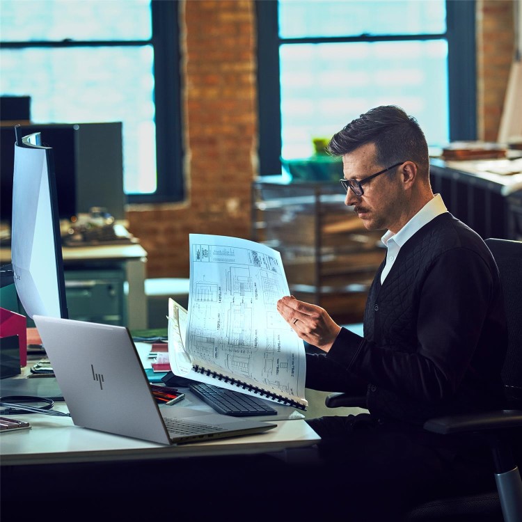 HP ZBook Power G11 Intel Core Ultra 9 64GB RAM 1TB SSD 16 Inch Windows 11 Pro Laptop