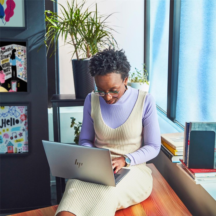 ZBook Firefly 14 inch G11 Mobile Workstation PC  Wolf Pro Security Edition - Data Science, 14", Windows 11 Pro, Intel Core™ Ultra 7, 32GB RAM, 1TB SSD, NVIDIA RTX™ A500, WUXGA