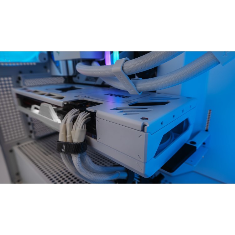 AWD IT ANPX White AMD Ryzen 7 7800X3D 32GB 2TB RTX 4080 Super Liquid Cooled Windows 11 Gaming PC