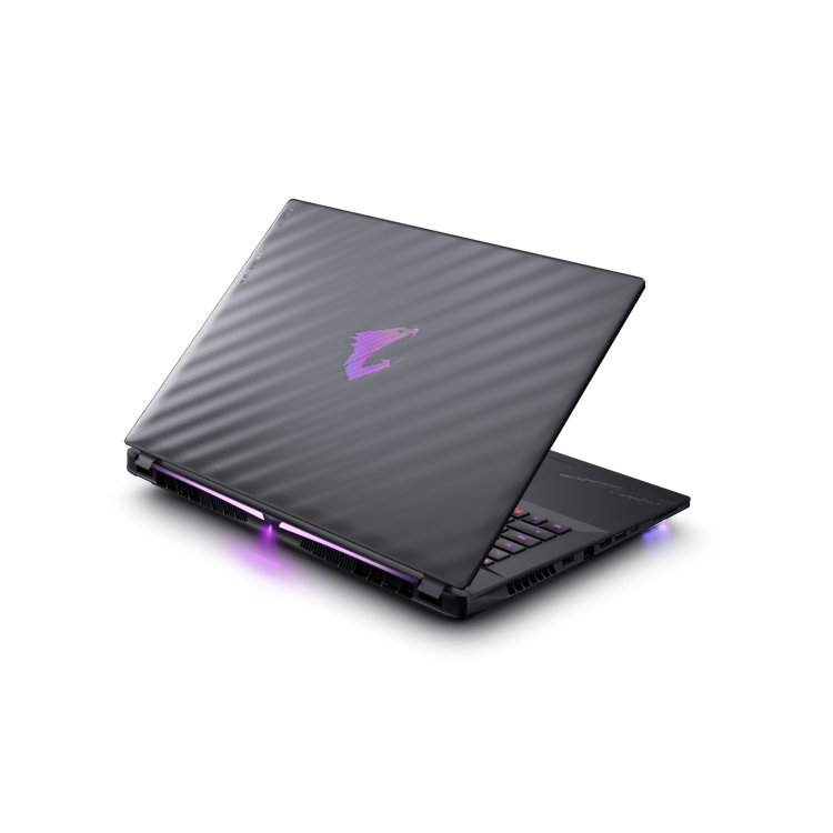 GIGABYTE AORUS MASTER 18 Intel Core Ultra 9 32GB RAM 2TB SSD RTX 5090 240Hz 18 Inch Windows 11 Pro Gaming Laptop