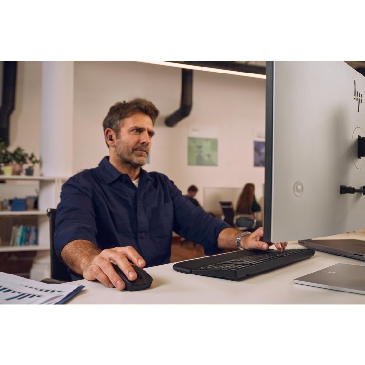 HP 585K Multi-Device Dual-Mode Keyboard with Palm Rest