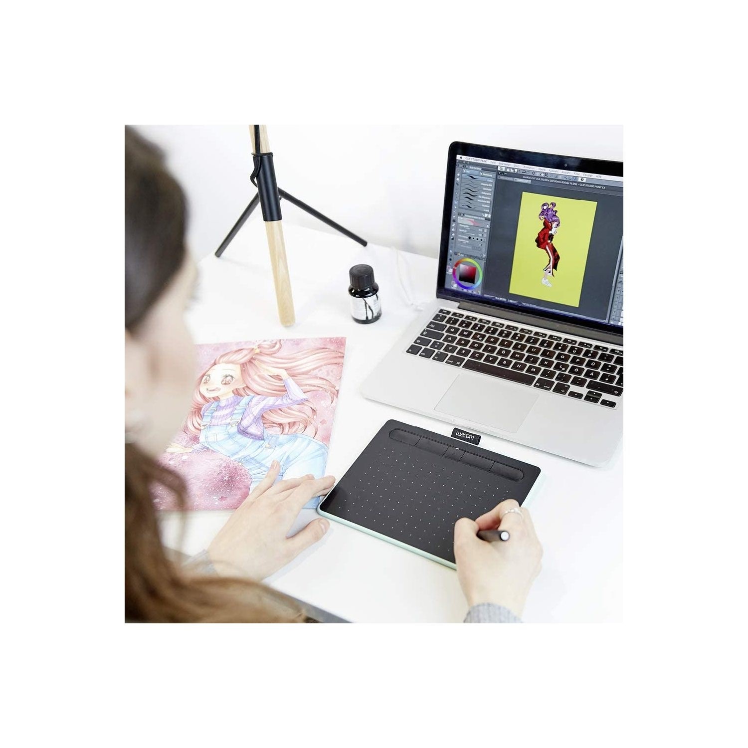 Black Leather Case - Compatible with Wacom Intuos M Pistachio Black Leather Case - Compatible with Wacom Intuos M Pistachio