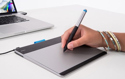 Wacom Intuos PEN Small CTL 480S Graphics Tablet and Pen Laptops Direct
