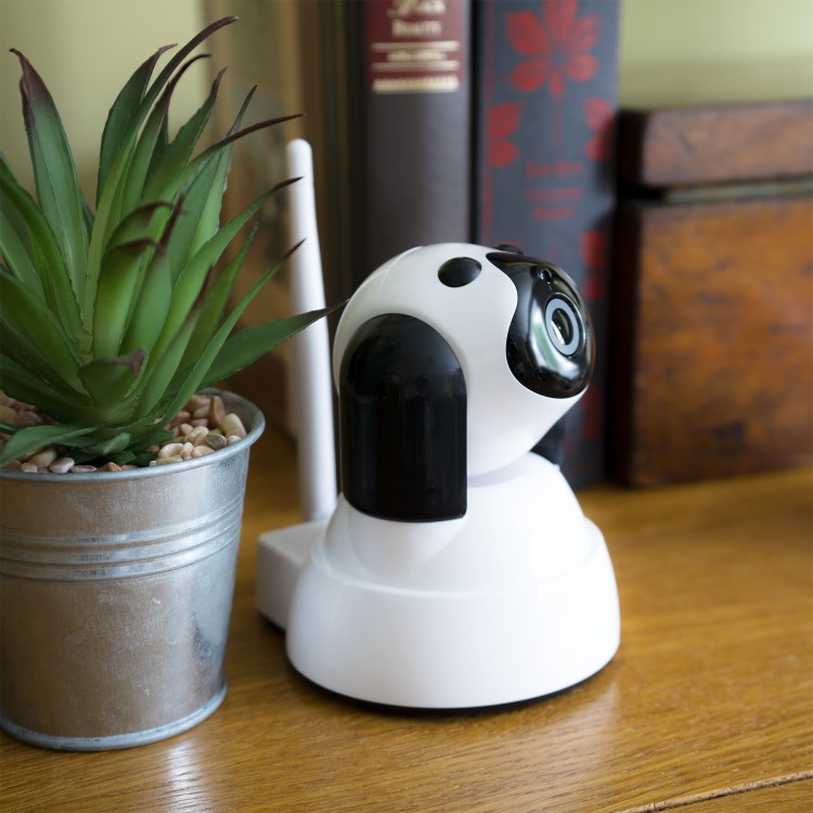 electriQ HD 720p Wifi Pet Monitoring Pan Tilt Zoom Camera with 2-way Audio & dedicated App