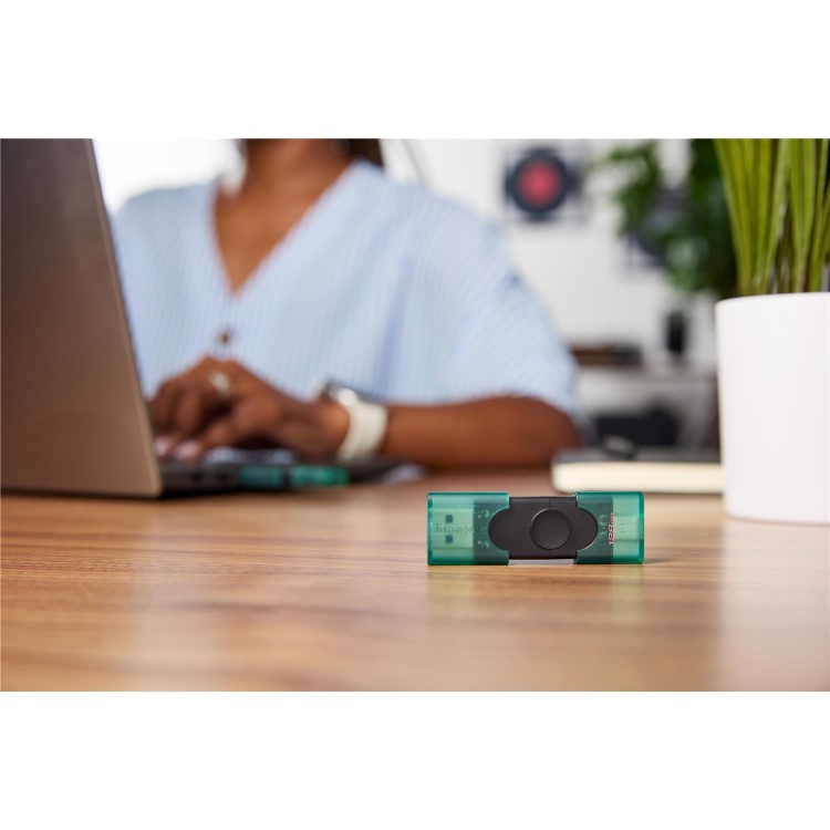 Kingston DataTraveler 128GB Duo USB-A + USB-C 3.2 Flash Drive