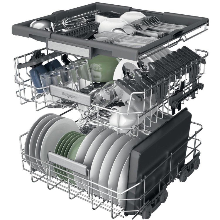 Refurbished Hotpoint H7FHP43XUK Maxi Space Freestanding 15 Place Setting Dishwasher Silver