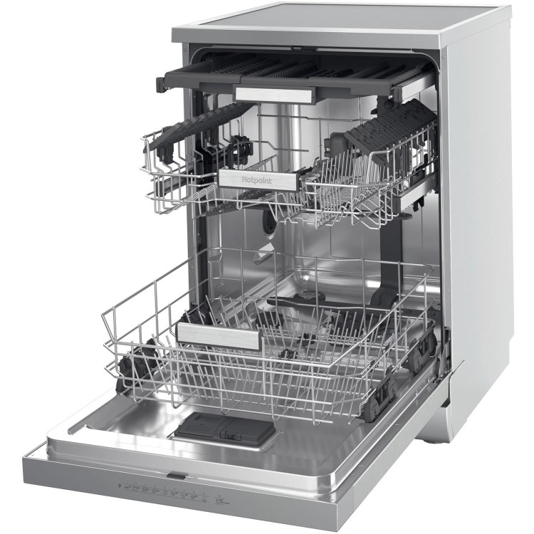 Refurbished Hotpoint H7FHP43XUK Maxi Space Freestanding 15 Place Setting Dishwasher Silver