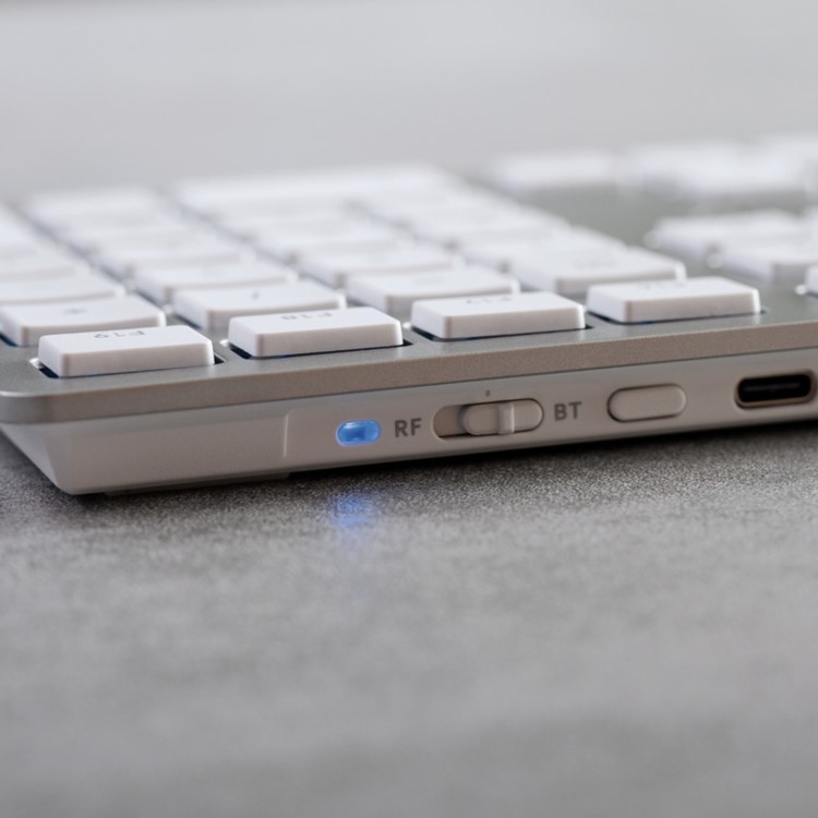 Cherry KW 9100 Slim for MAC Wireless Keyboard Silver/White