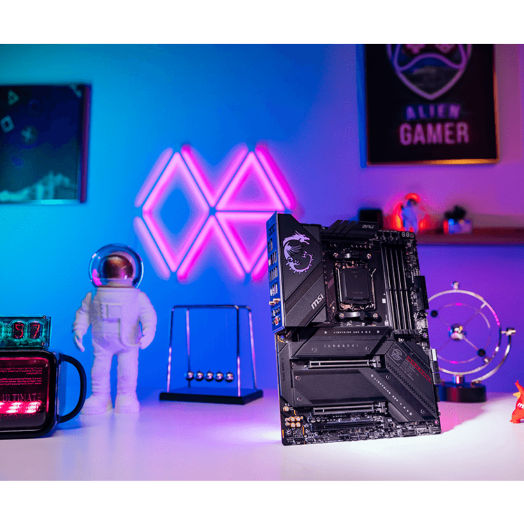 MSI MPG X670E CARBON WIFI AMD X670 AM5 DDR5 ATX Motherboard