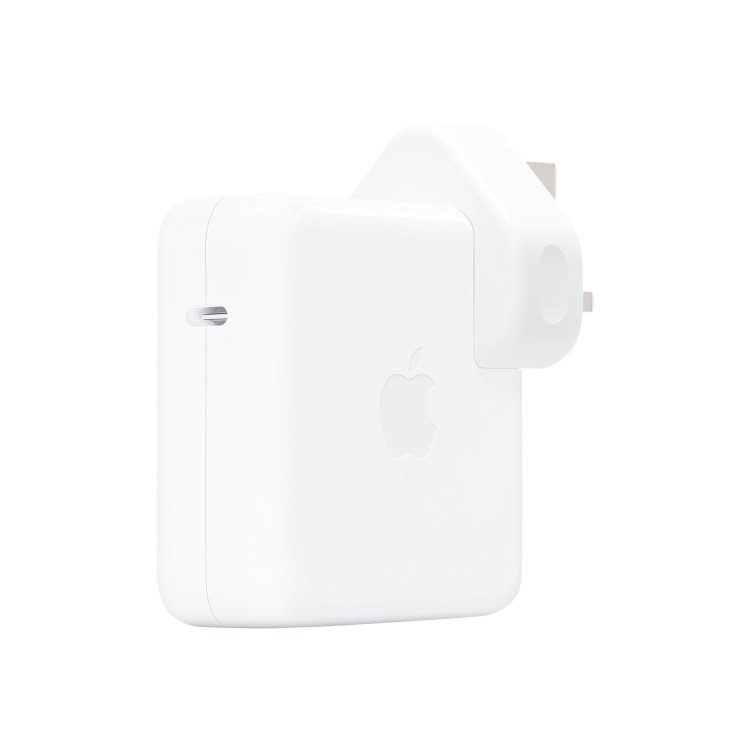 Apple USB-C - Power adapter - 61 Watt - United Kingdom - for MacBook Pro with Touch Bar 13.3 in