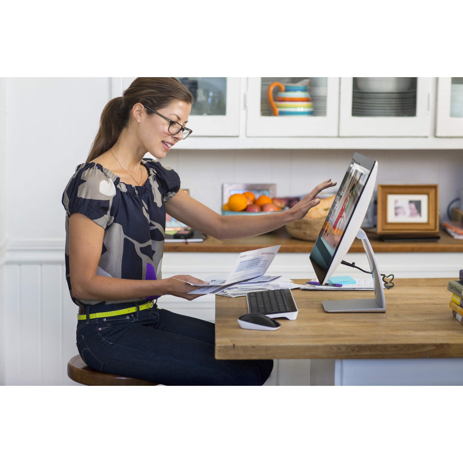Support Pour PC Tout-en-un HP Pavilion 23-q105na, Blanc, Avec Vis Uniquement (occasion)