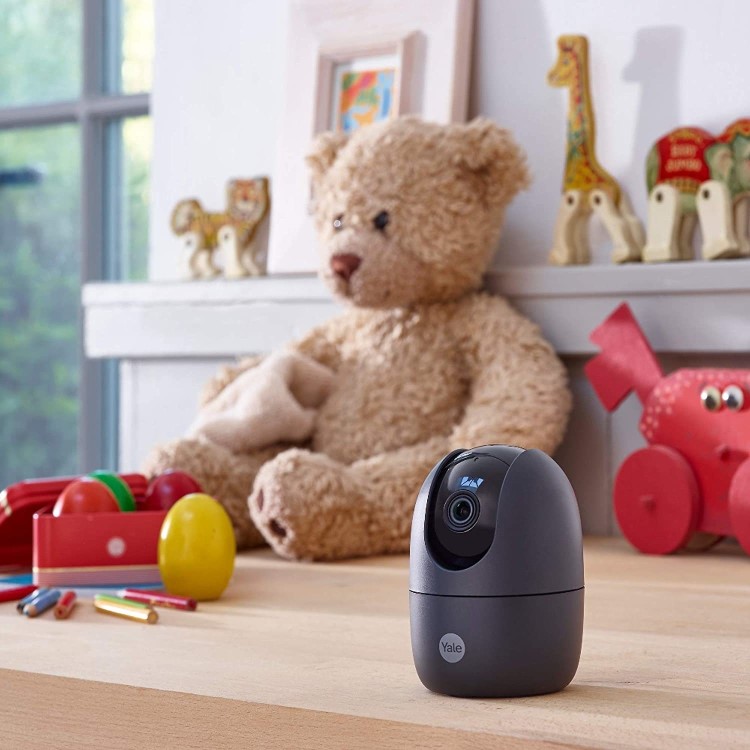 Yale Full 1080p HD Black Pan & Tilt Indoor WiFi Camera