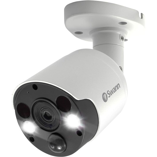 GRADE A1 - Swann 4K Ultra HD Thermal Sensing Spotlight Analogue Bullet Camera - 1 Pack