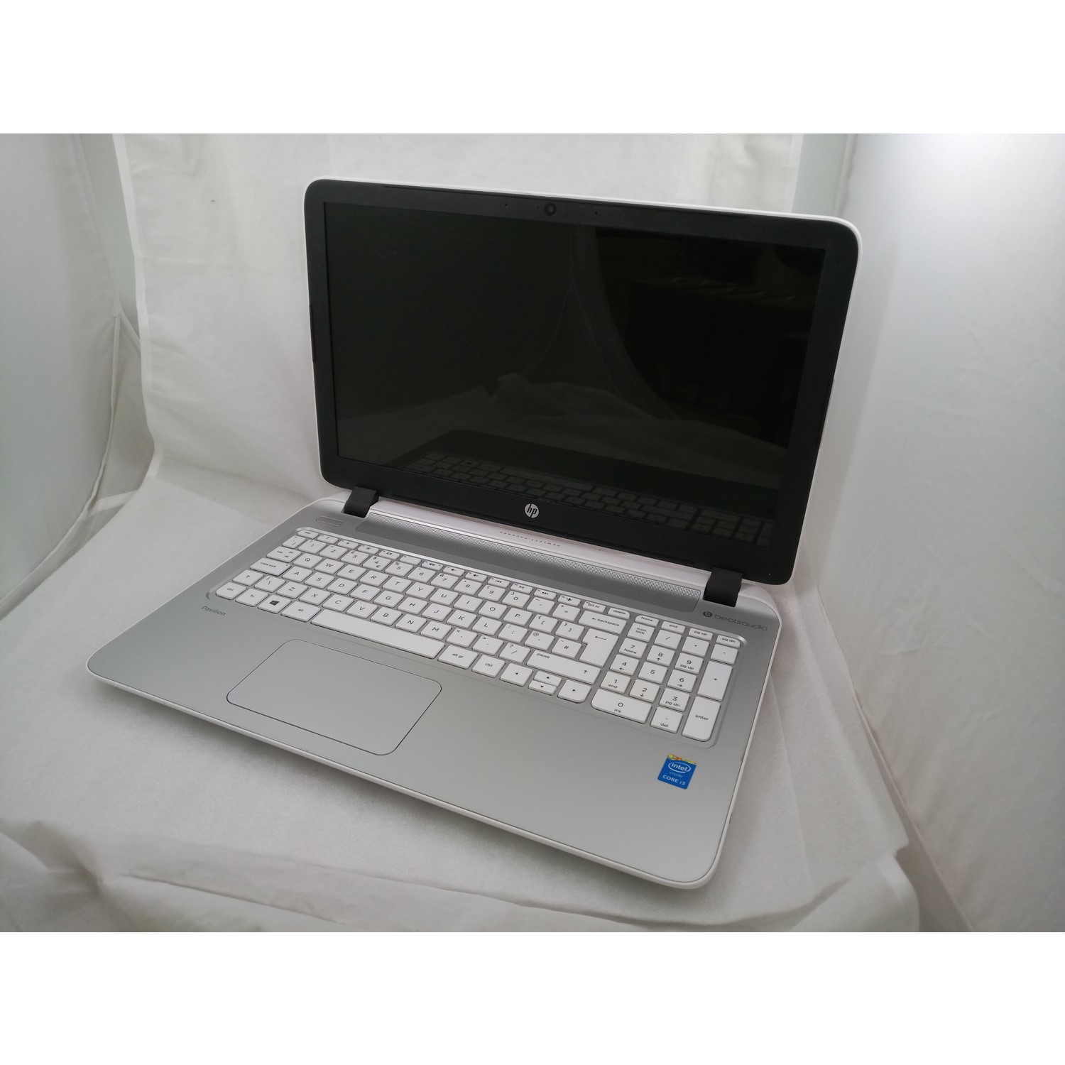 Refurbished HP 15P078SA Core I34030U 8GB 1TB Windows 10 15.6" Laptop