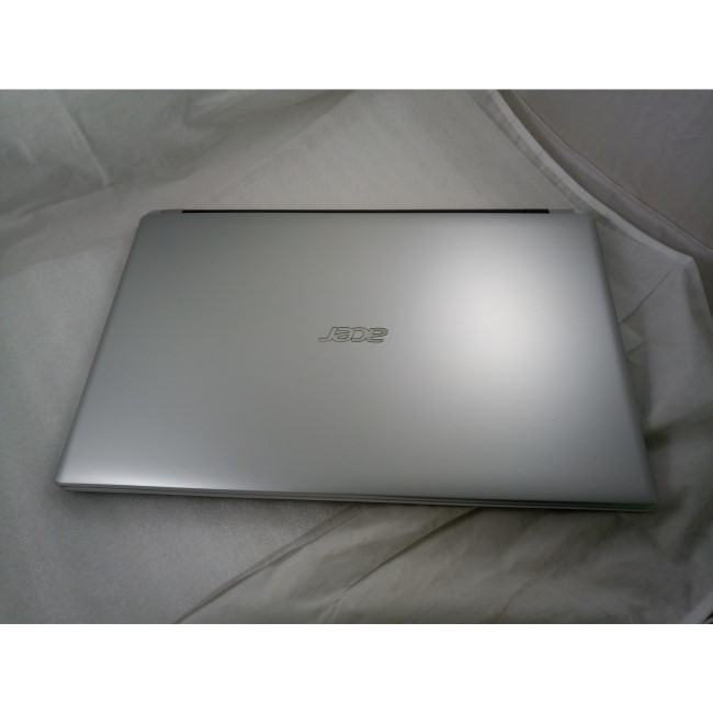 Refurbished Acer  V5-571-32364G32MASS Core I3-2367M 4GB 320GB Windows 10 15.6" Laptop