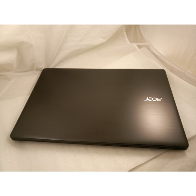 Refurbished Acer E5-571-33E3 Core I3-4030U 4GB 500GB Windows 10 15.6" Laptop