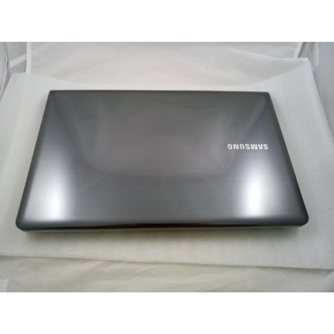 Refurbished Samsung NP355V5C A6-4400M 6GB 500GB Windows 10 15.6" Laptop