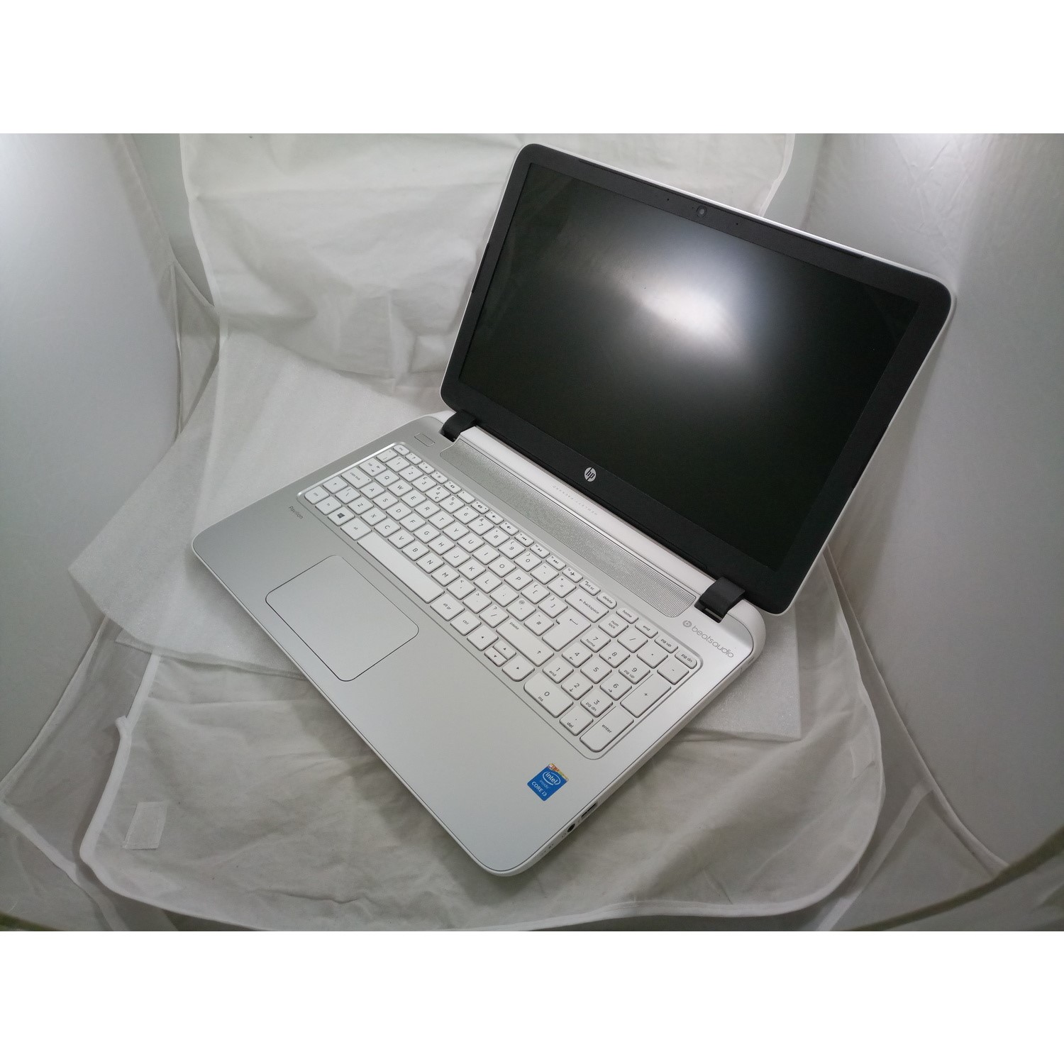 Refurbished HP 15P078SA INTEL CORE I34030U 8GB 1TB Windows 10 15.6