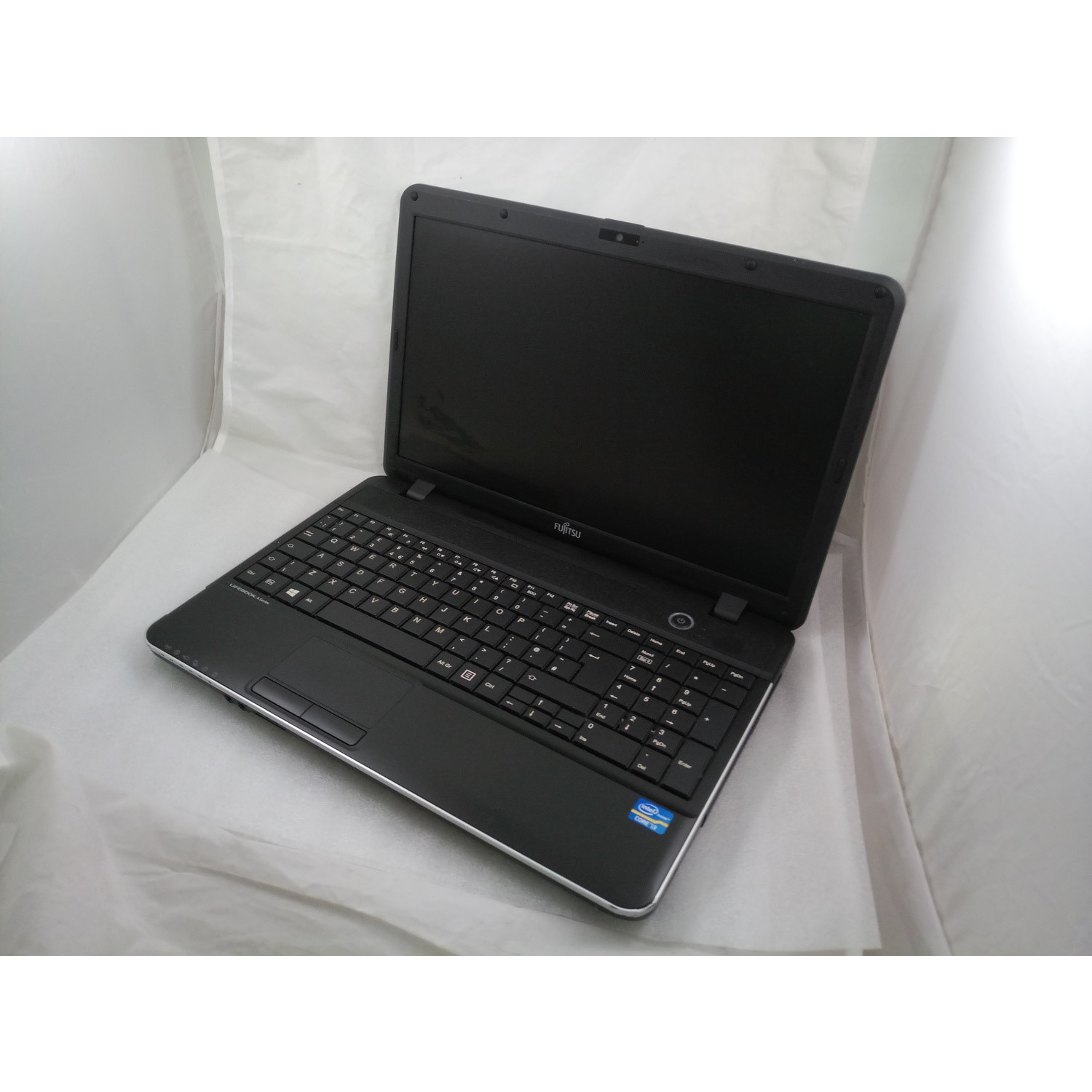 Refurbished Fujitsu Lifebook A512 Core i3 4GB 320GB Windows 10 Refurbished Fujitsu Lifebook A512 Core i3 4GB 320GB Windows 10