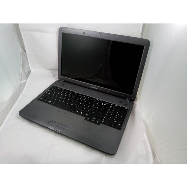 Refurbished SAMSUNG NP-E352 INTEL CELERON T 2GB 320GB 15.6 Inch Windows 10 Laptop