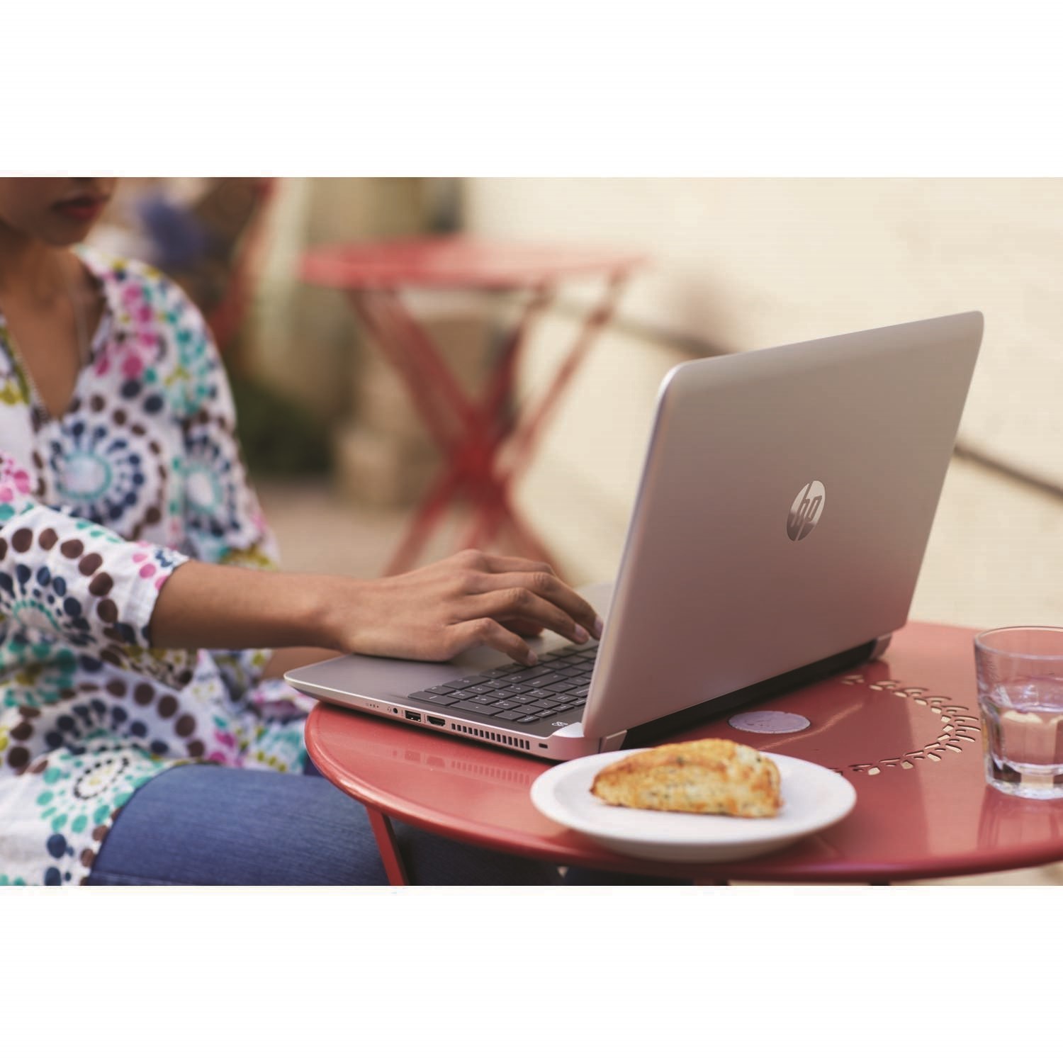 HP Pavilion 15-ab500na Core i5-6200U 8GB 1TB 15.6 Inch Windows 10