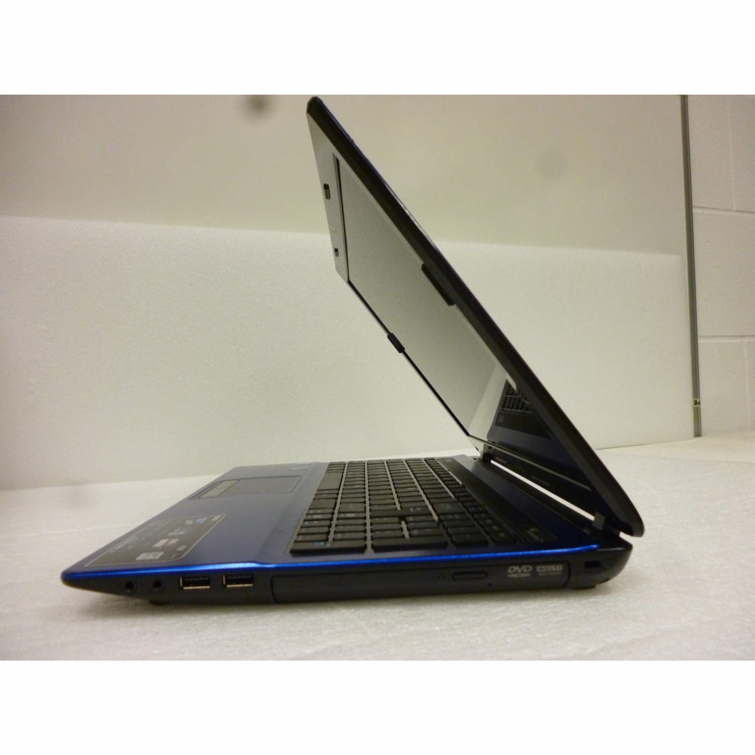 【取引中です】ASUS　K53E　15インチ　SSD（256）　i7　8GB　office2021　カメラ　Wi-Fi　マルチ　テンキー　Windows11 Second User Grade T1 Asus K53E Core i3 4GB 500GB Windows 7 Laptop