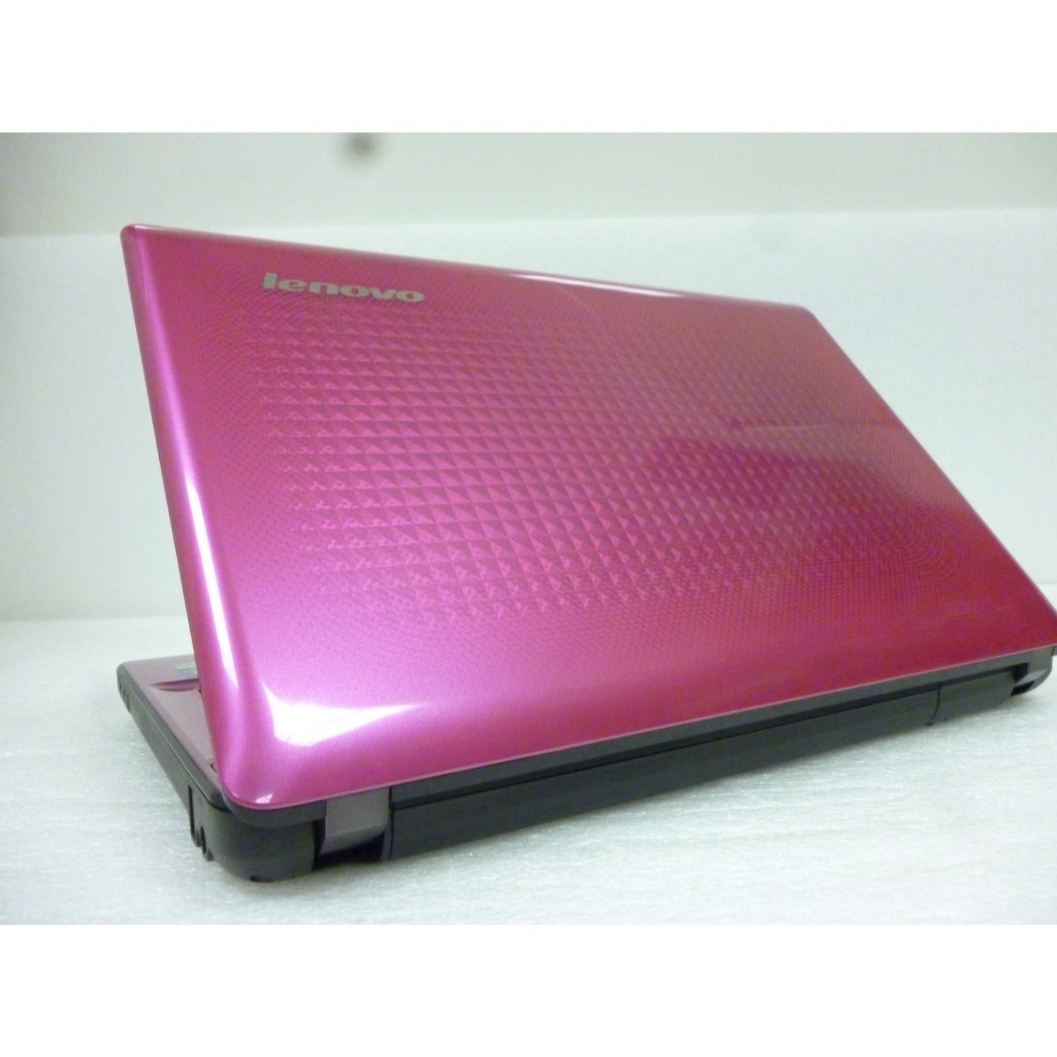 Lenovo ピンクノートパソコン 超軽量1.15kg・美品 Second User Grade T1 Lenovo Ideapad Z370 13.3
