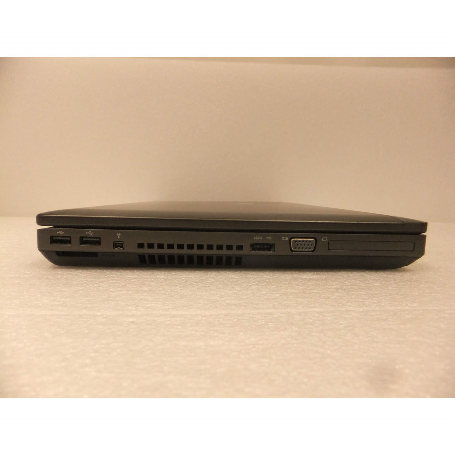 ■α HP ProBook 6570b Core i3 3110M/2.40GHz/メモリ4GB/SSD128GB/無線LAN搭載/Windows7 Pro 64bit/DVDマルチ