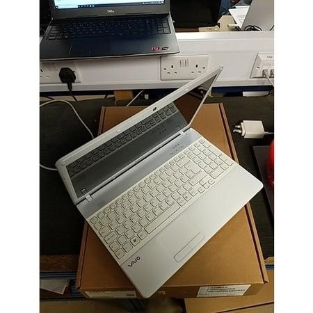 Refurbished Sony Vaio PCG-71311M Core i3-350M 8GB 320GB 15.6 Inch