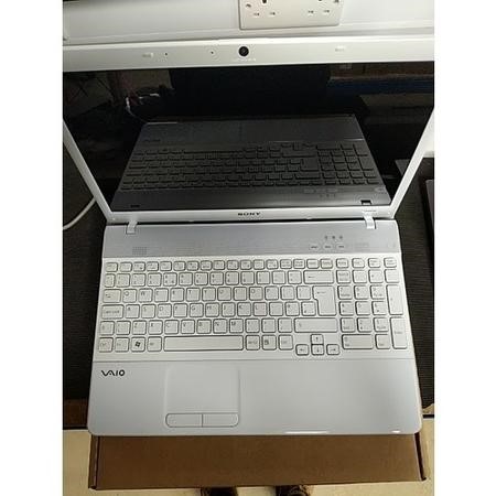 Refurbished Sony Vaio PCG-71311M Core i3-350M 8GB 320GB 15.6 Inch