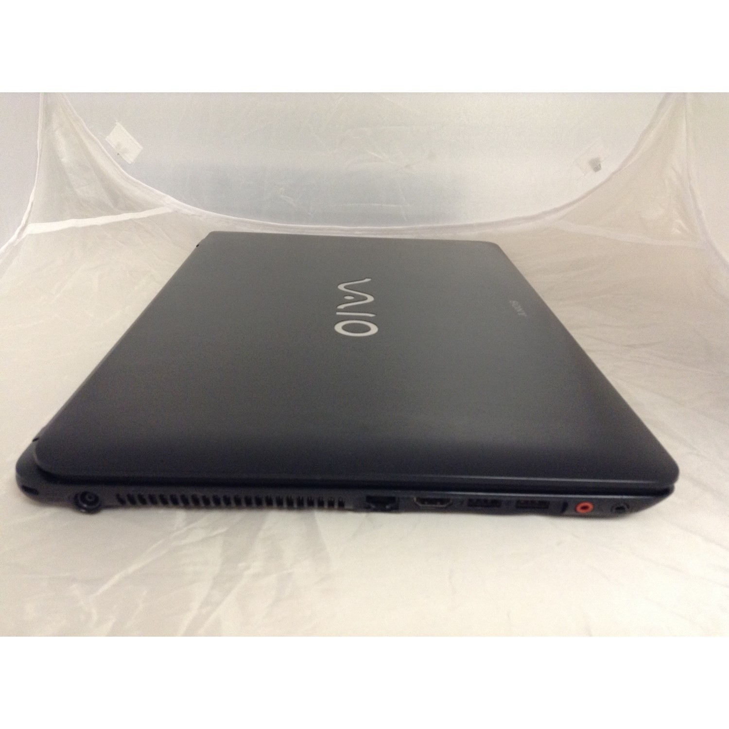 SONY　VAIO　Intel Core i5-3337Uノートパソコン Pre-Owned Sony Vaio 15.6