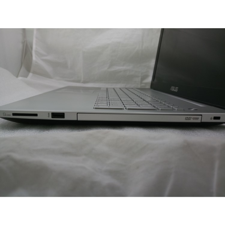 Refurbished Acer E1-571 Dark Grey Intel Core i5 3210M 2.6 GHz 4 GB 750 GB 15.6 Inch Windows 10 DVD-RW Laptop