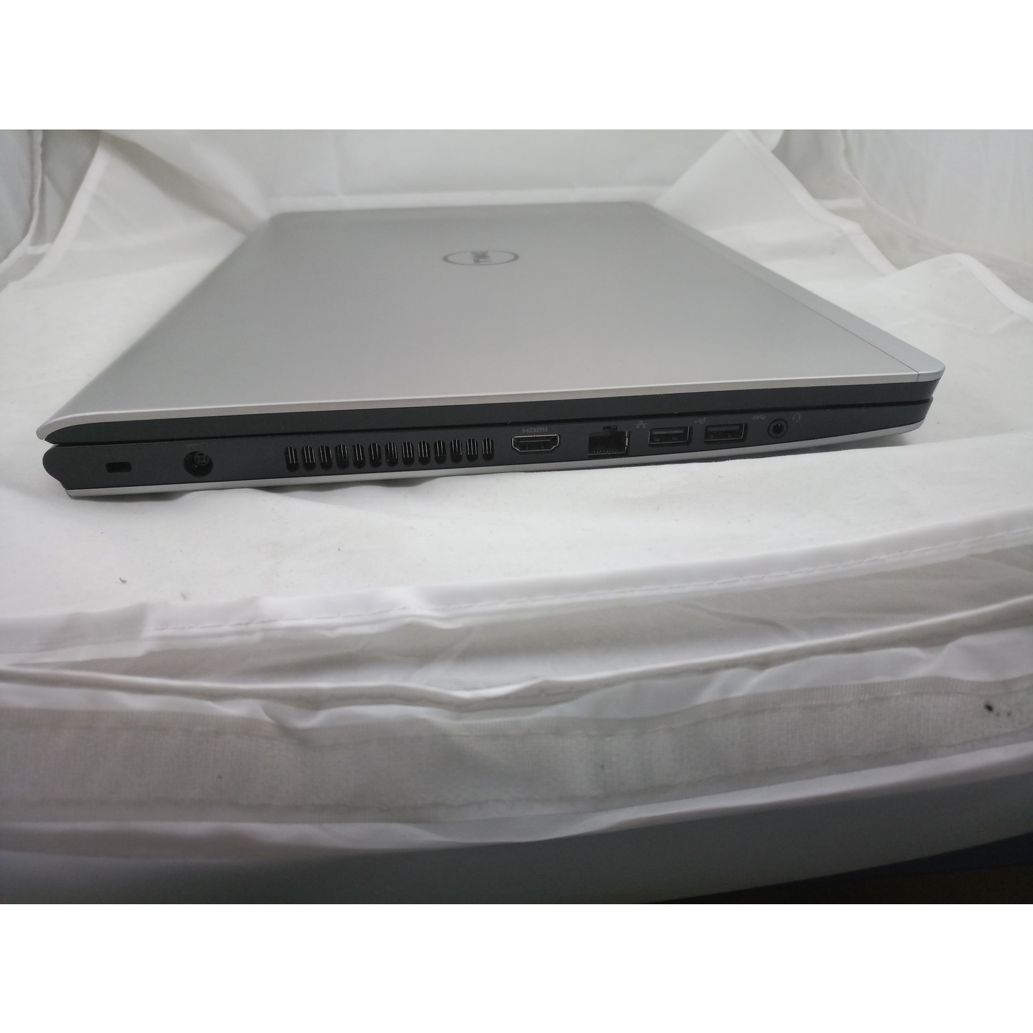 Refurbished Dell Inspiron 5749 Core i7 5500U 8GB 1TB DVDRW GeForce 