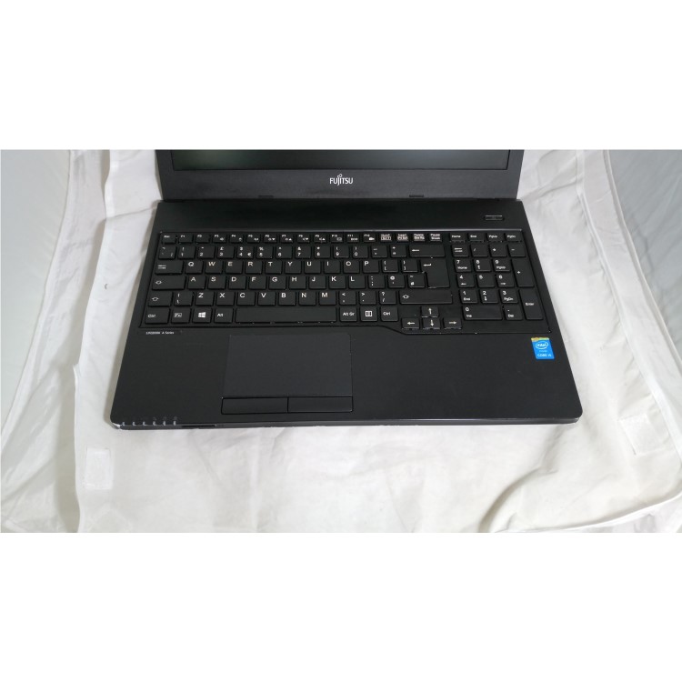 Refurbished Fujitsu LifeBook A555 X Core i5 5200U 4GB 500GB DVD-RW 15.6 Inch Window 10 Laptop