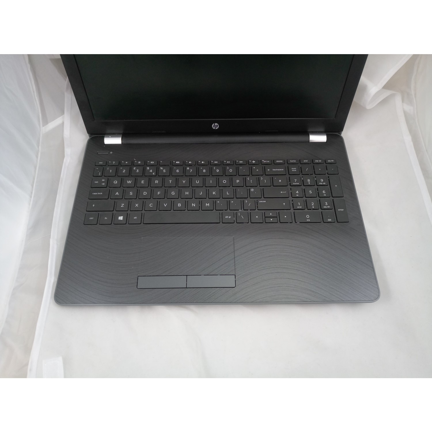 Refurbished HP 15BW0XX AMD A6 9220 4GB 1TB 15.6 Inch Windows 10 Laptop